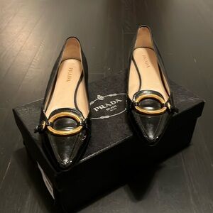 Pre-loved Prada black patent shoes